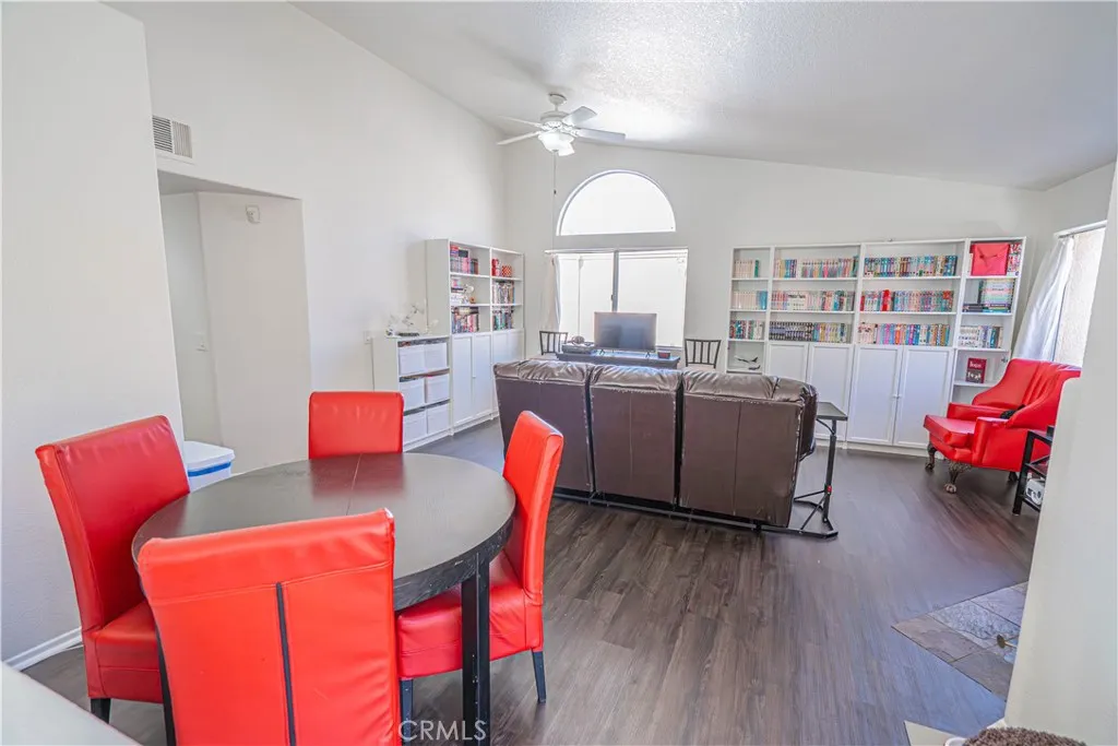 18834 Vista Del Canon, Newhall, California 91321 home-pic-8