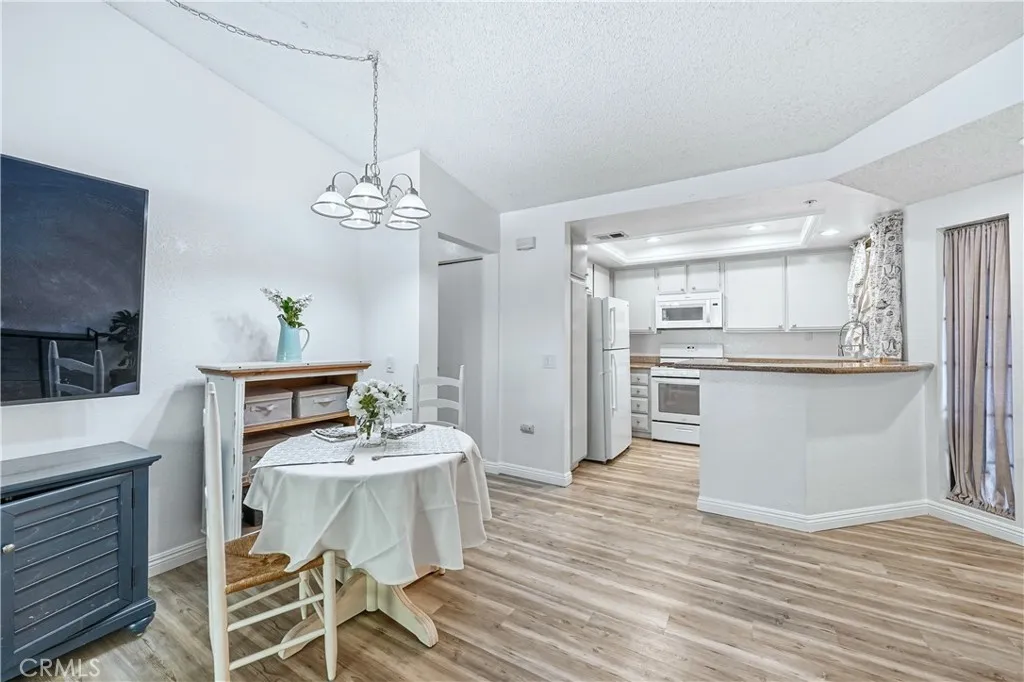 1774 Shady Oaks Court 116, Azusa, California 91702 home-pic-7