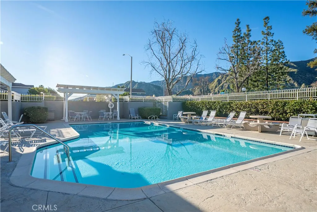 1774 Shady Oaks Court 116, Azusa, California 91702 home-pic-29