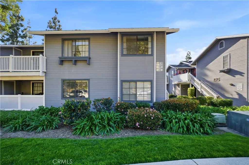 1774 Shady Oaks Court 116, Azusa, California 91702 home-pic-2