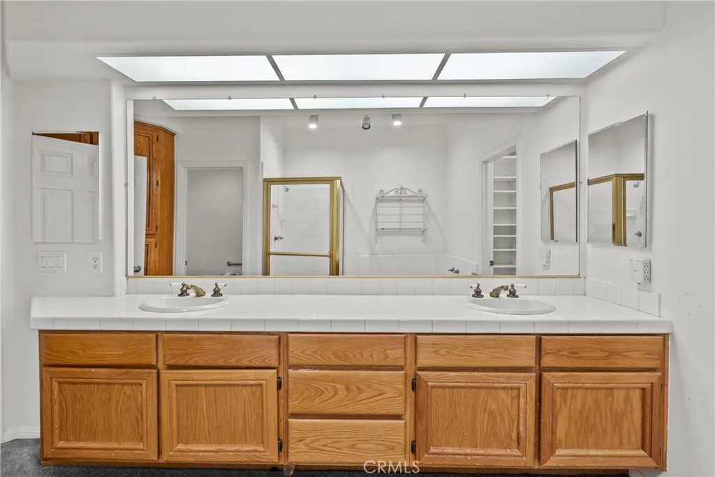24436 Hampton Drive C, Valencia, California 91355 home-pic-38