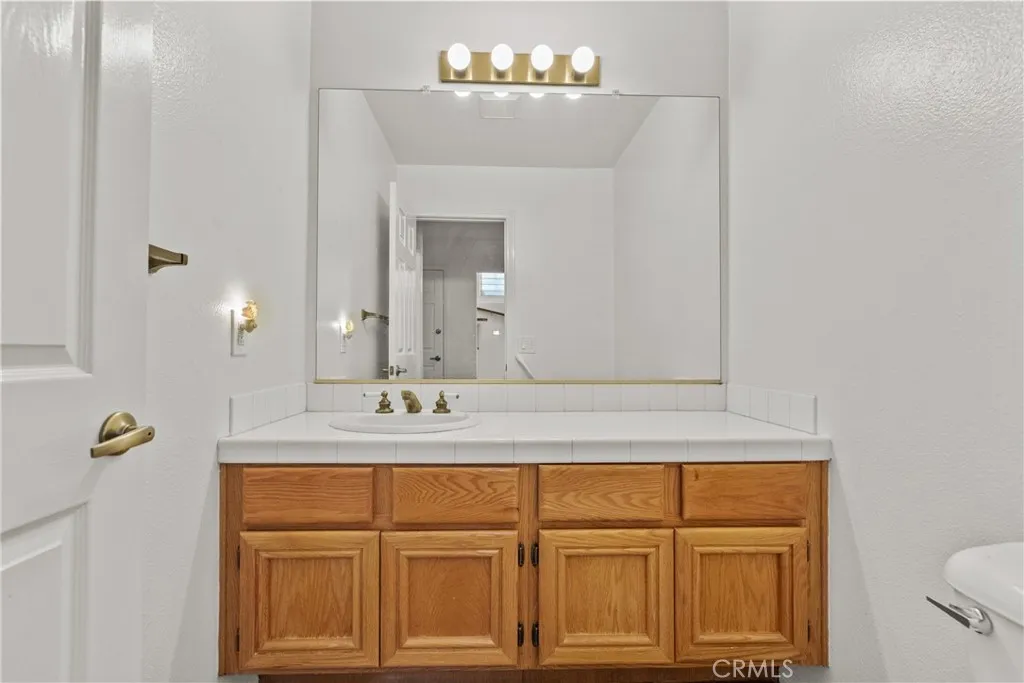 24436 Hampton Drive C, Valencia, California 91355 home-pic-20