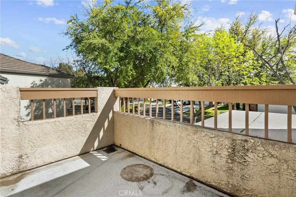 24436 Hampton Drive C, Valencia, California 91355 home-pic-32