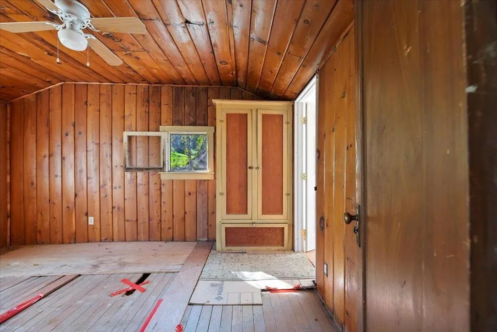 31500 Lake Shore Drive, Redlands, California 92373 home-pic-18