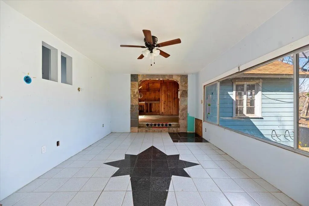 31500 Lake Shore Drive, Redlands, California 92373 home-pic-12