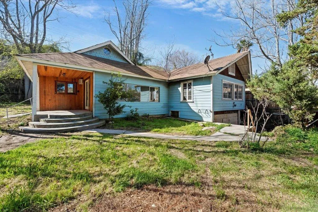 31500 Lake Shore Drive, Redlands, California 92373 home-pic-4