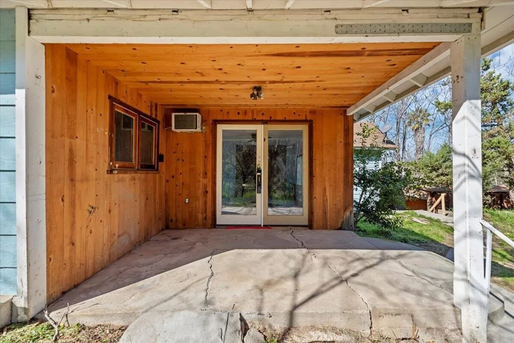 31500 Lake Shore Drive, Redlands, California 92373 home-pic-10