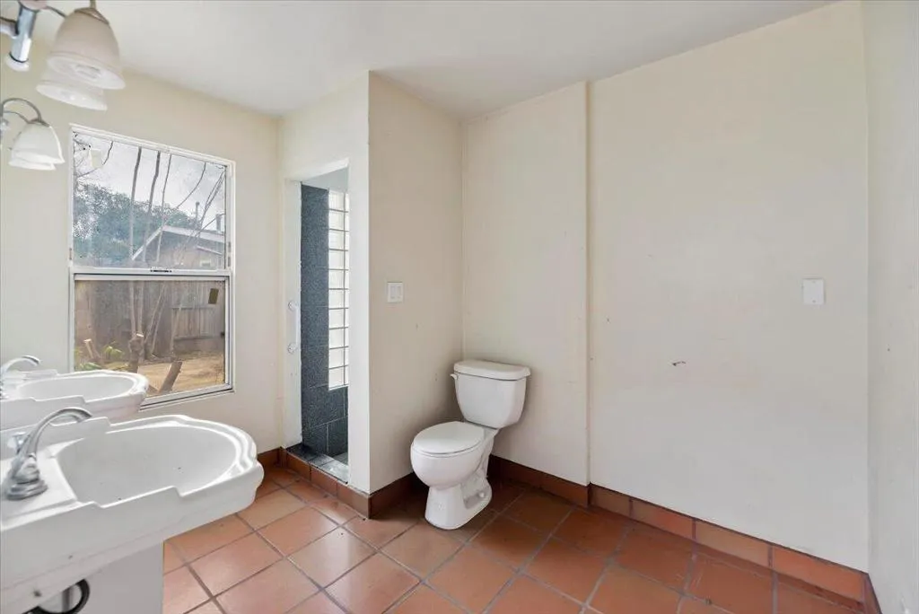 31500 Lake Shore Drive, Redlands, California 92373 home-pic-20