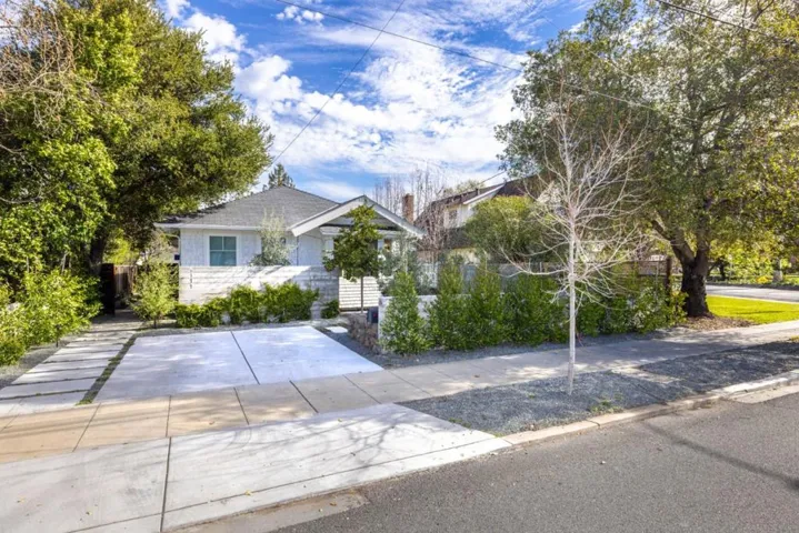 1111 Alma Street, Palo Alto, California 94301