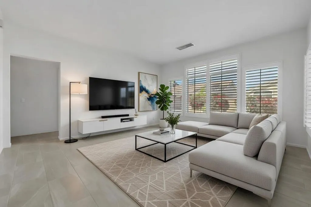 04 LIVING ROOM copy
