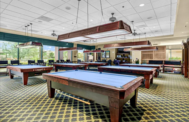 70 BILLARDS ROOM