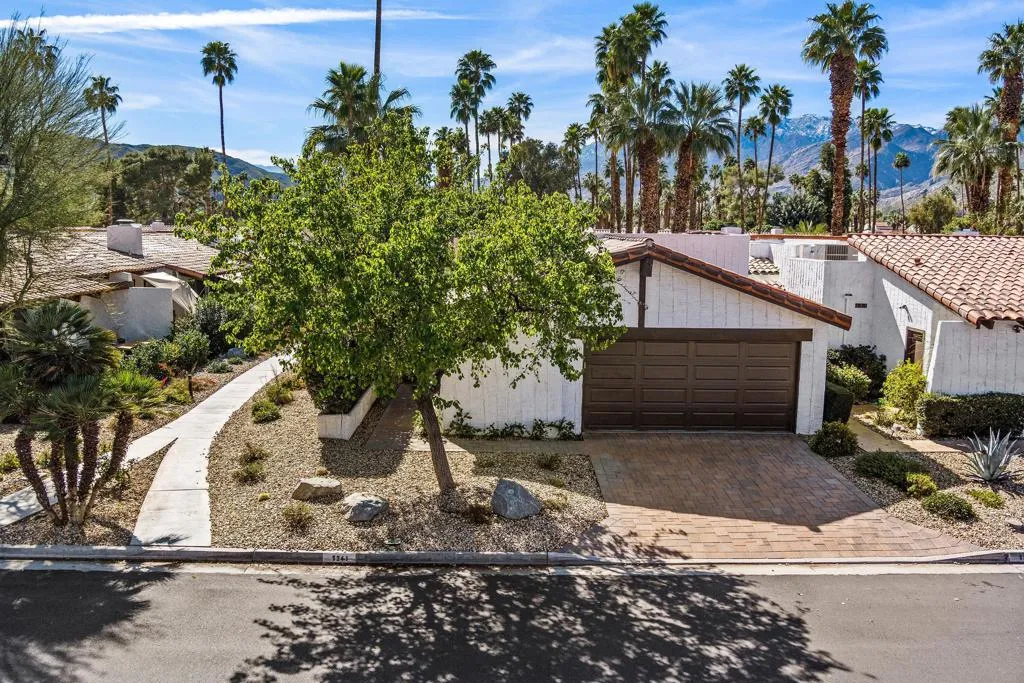 1241 Primavera Drive N, Palm Springs, California 92264 home-pic-1