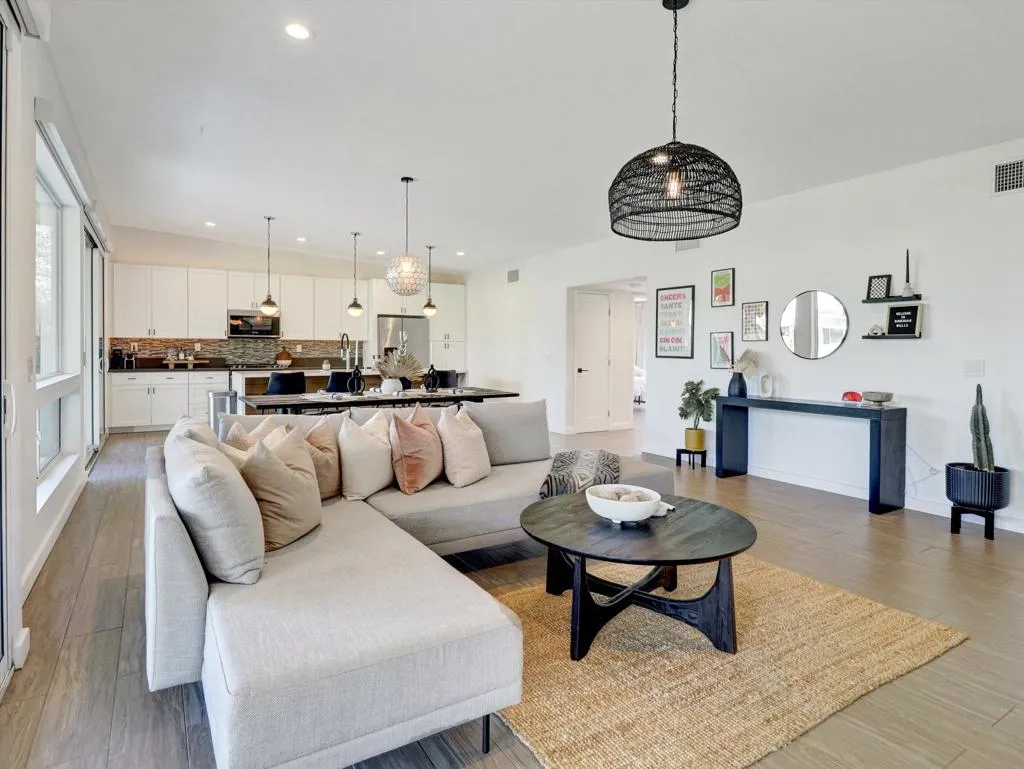 77370 Miles Avenue, Indian Wells, California 92210 home-pic-8