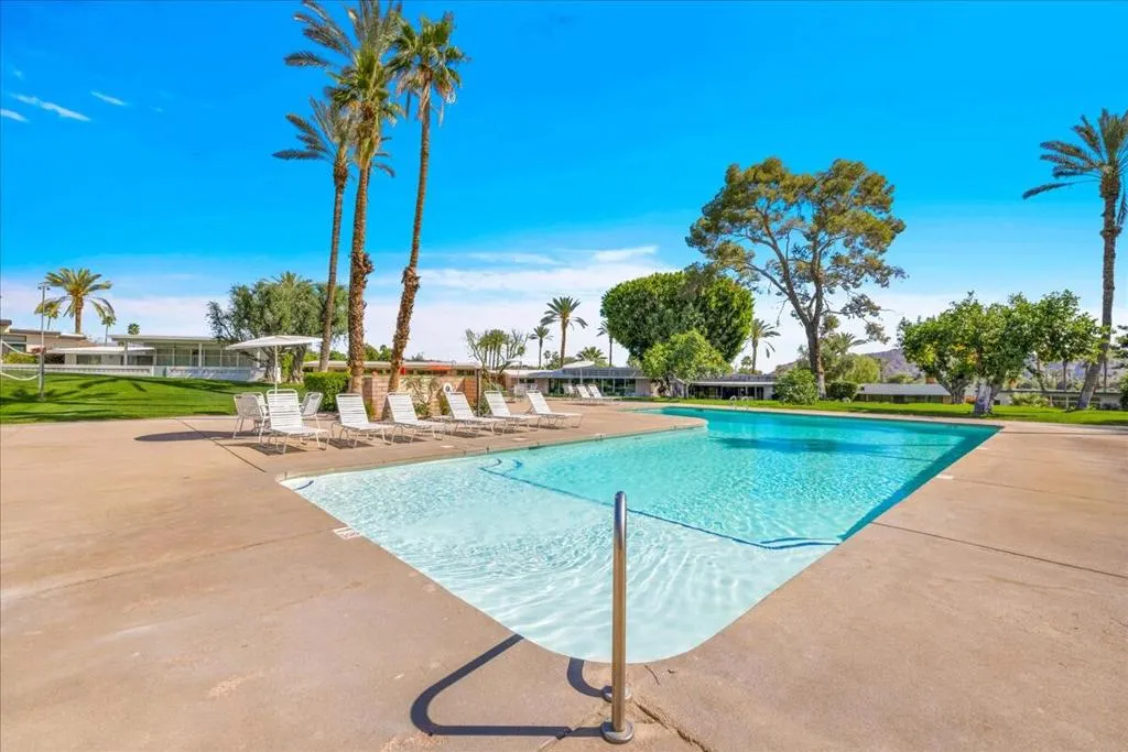 77370 Miles Avenue, Indian Wells, California 92210 home-pic-47