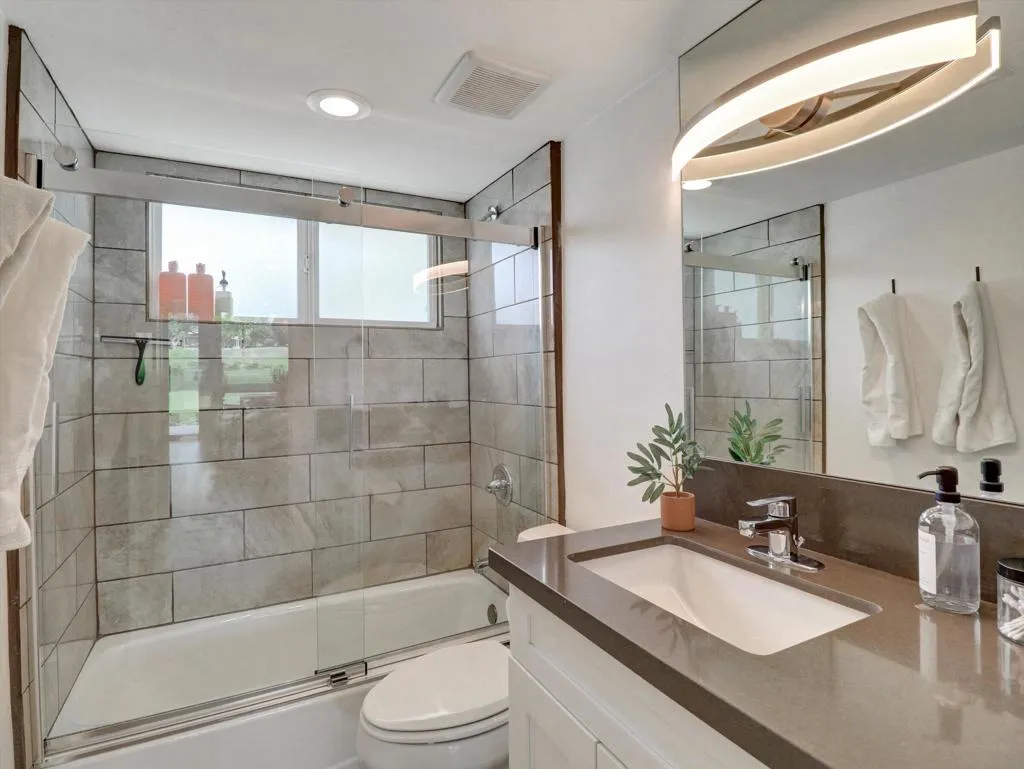 77370 Miles Avenue, Indian Wells, California 92210 home-pic-32