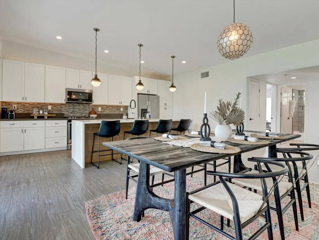 77370 Miles Avenue, Indian Wells, California 92210 home-pic-13