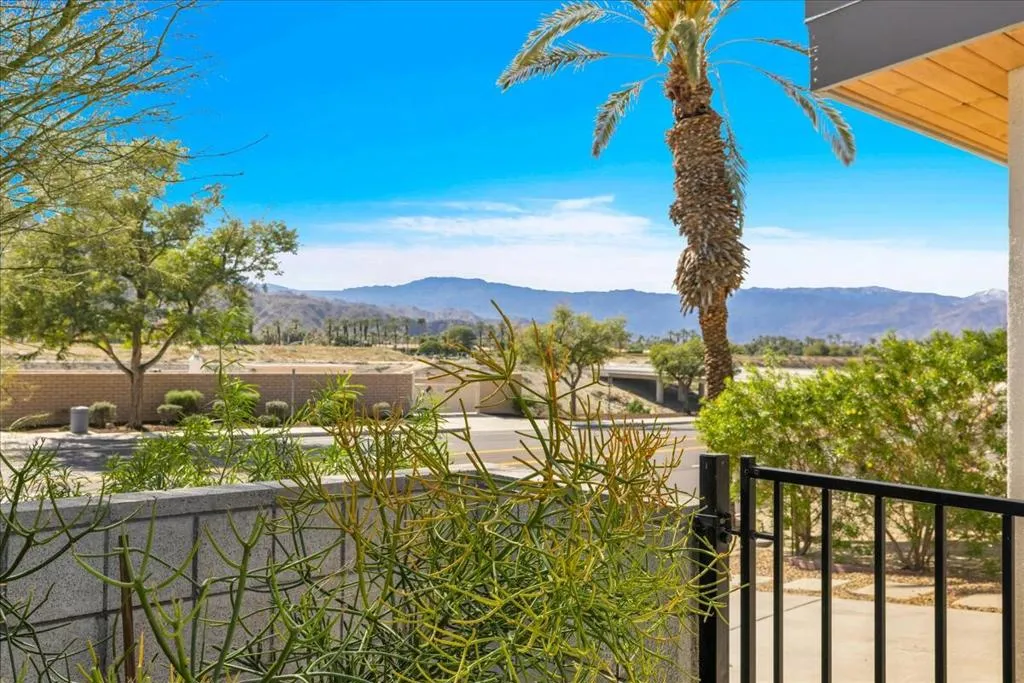 77370 Miles Avenue, Indian Wells, California 92210 home-pic-38