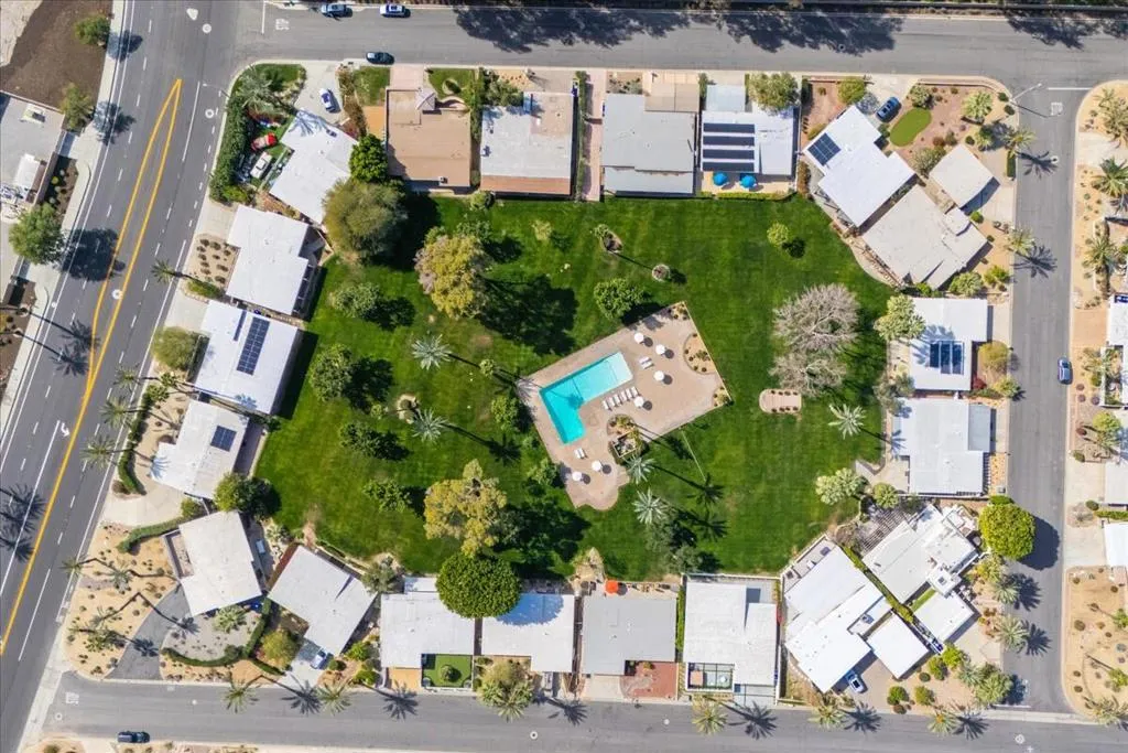 77370 Miles Avenue, Indian Wells, California 92210 home-pic-58