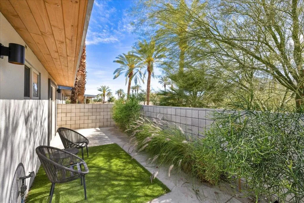 77370 Miles Avenue, Indian Wells, California 92210 home-pic-4