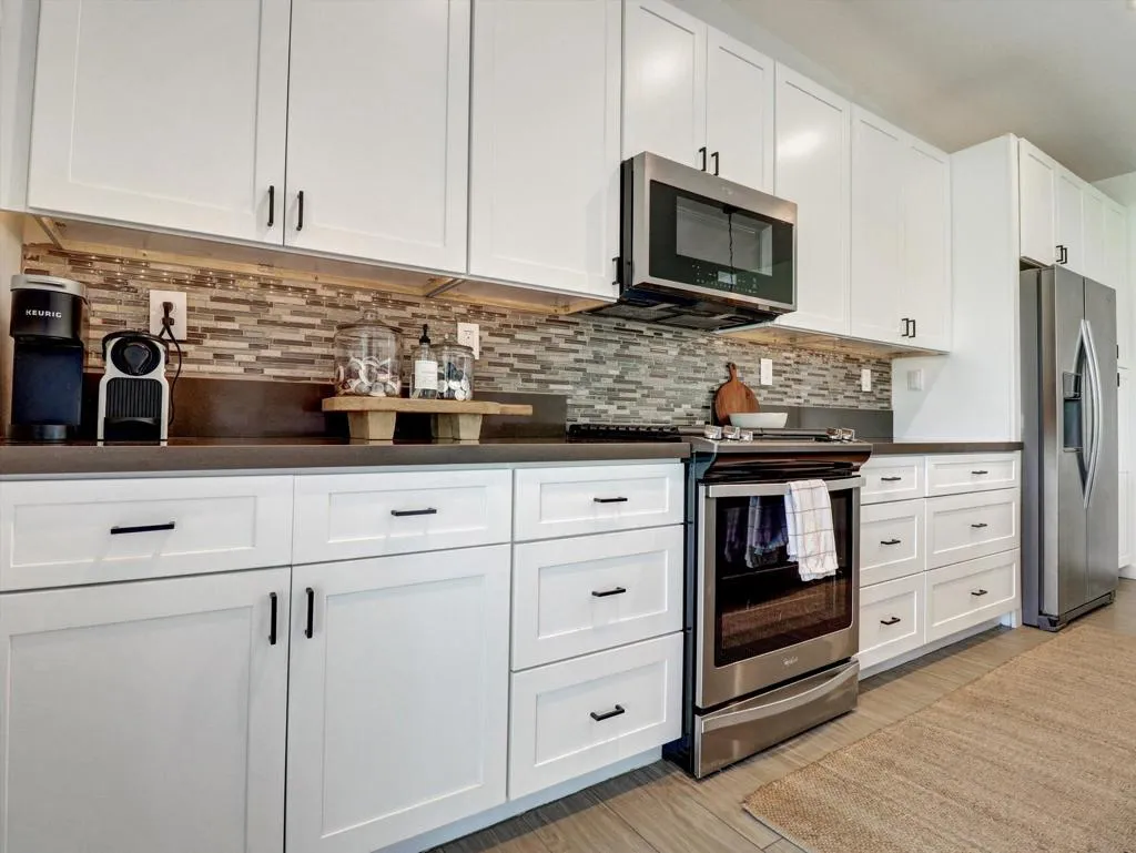 77370 Miles Avenue, Indian Wells, California 92210 home-pic-20