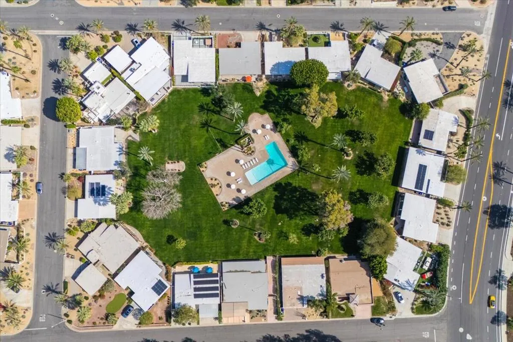 77370 Miles Avenue, Indian Wells, California 92210 home-pic-55