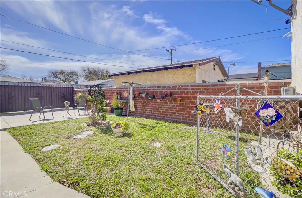 642 E 136th Street, Los Angeles, California 90059 home-pic-17