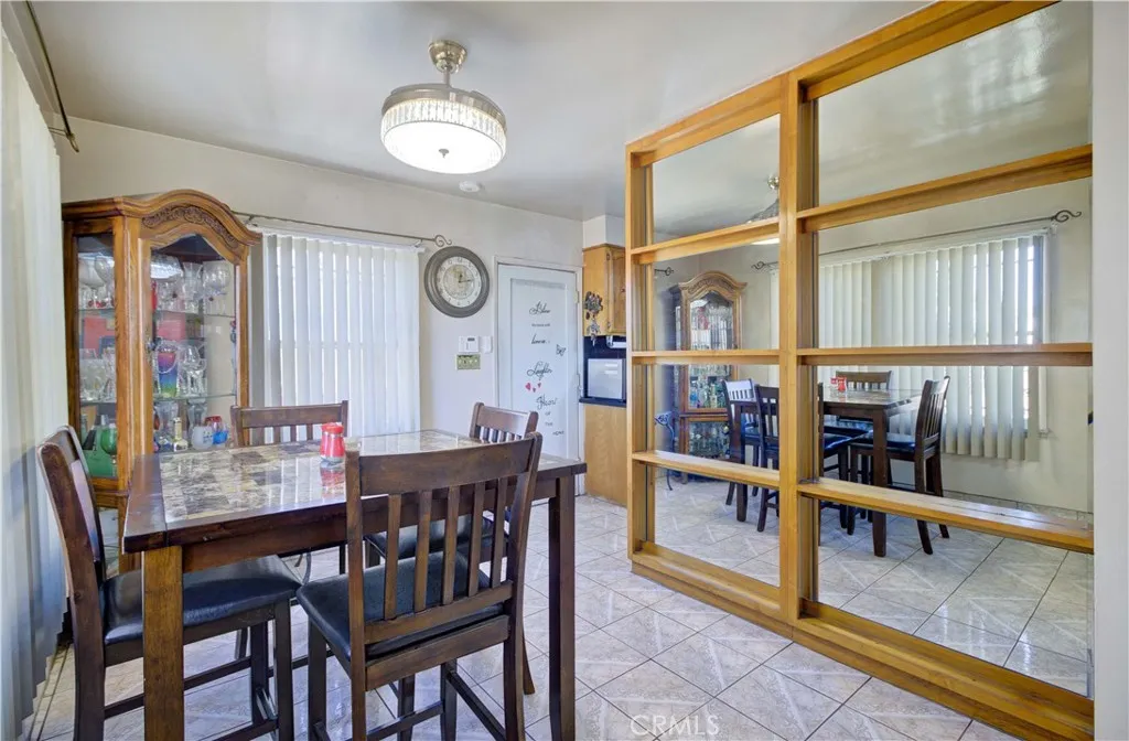 642 E 136th Street, Los Angeles, California 90059 home-pic-7