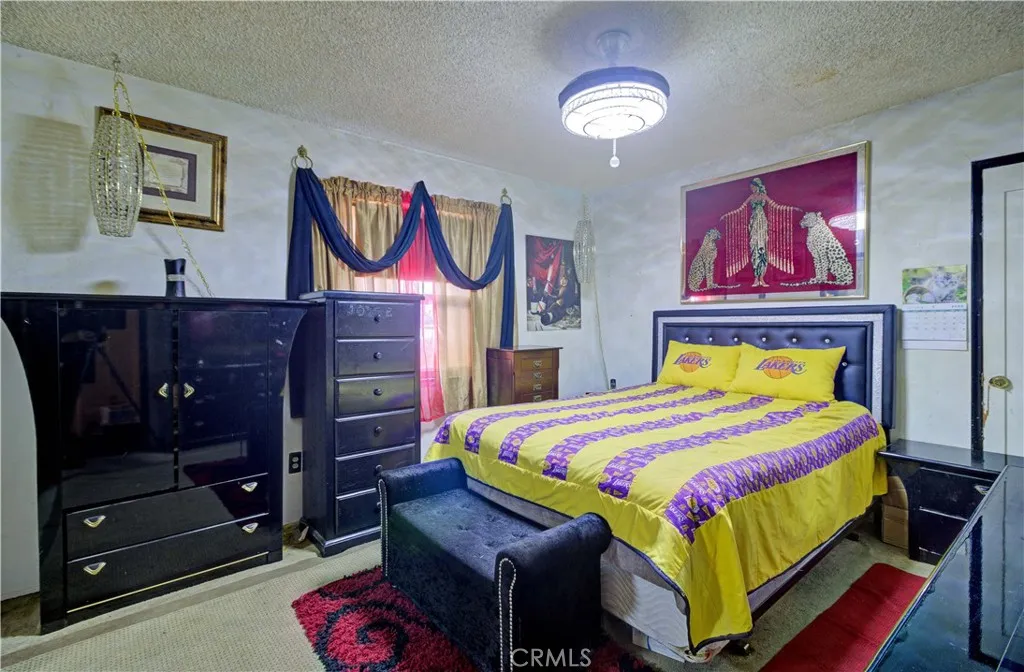 642 E 136th Street, Los Angeles, California 90059 home-pic-11