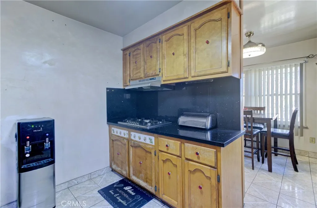 642 E 136th Street, Los Angeles, California 90059 home-pic-8