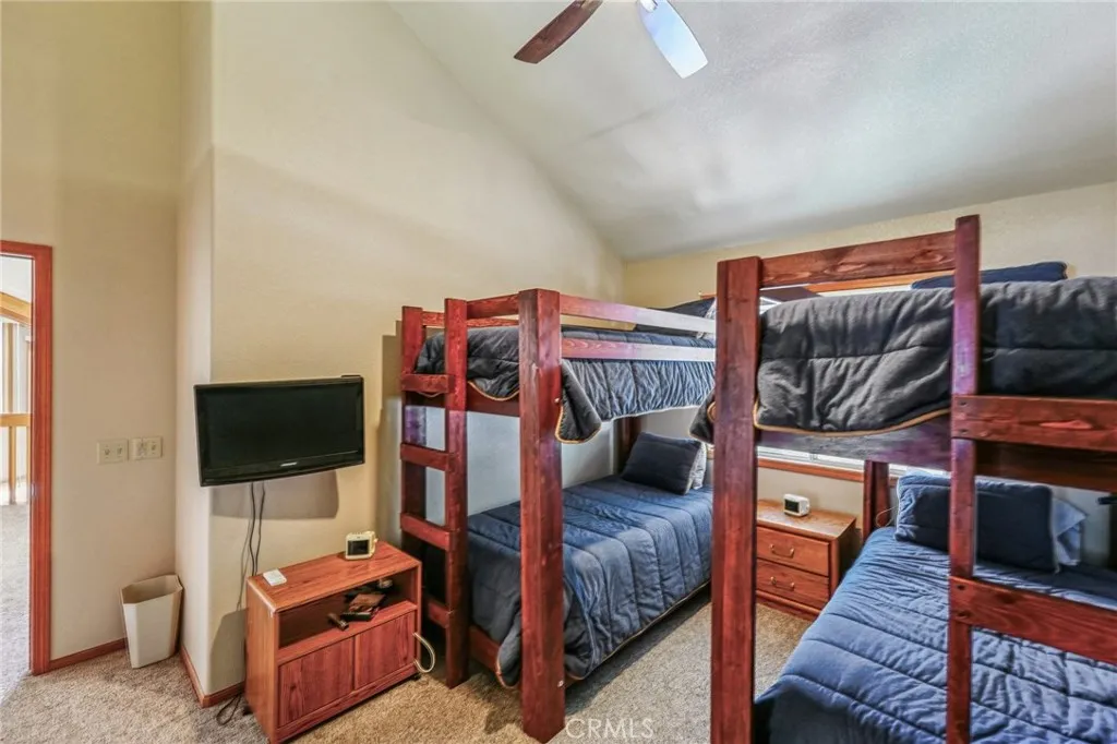38916 Willow Landing, Big Bear Lake, California 92315 home-pic-36
