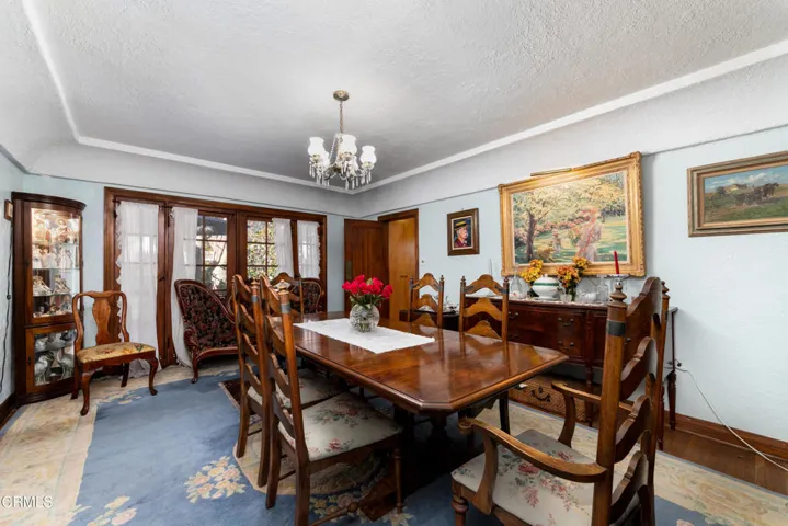 2270 E Orange Grove12