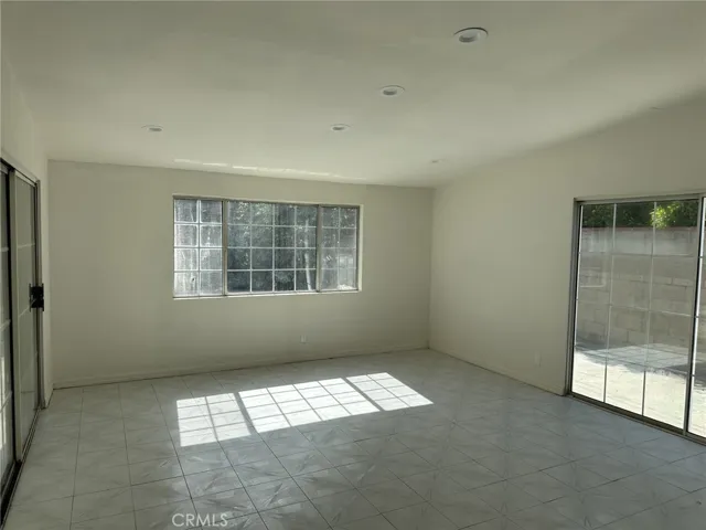 6443 Longridge, Van Nuys, California 91401