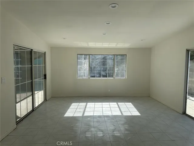 6443 Longridge, Van Nuys, California 91401