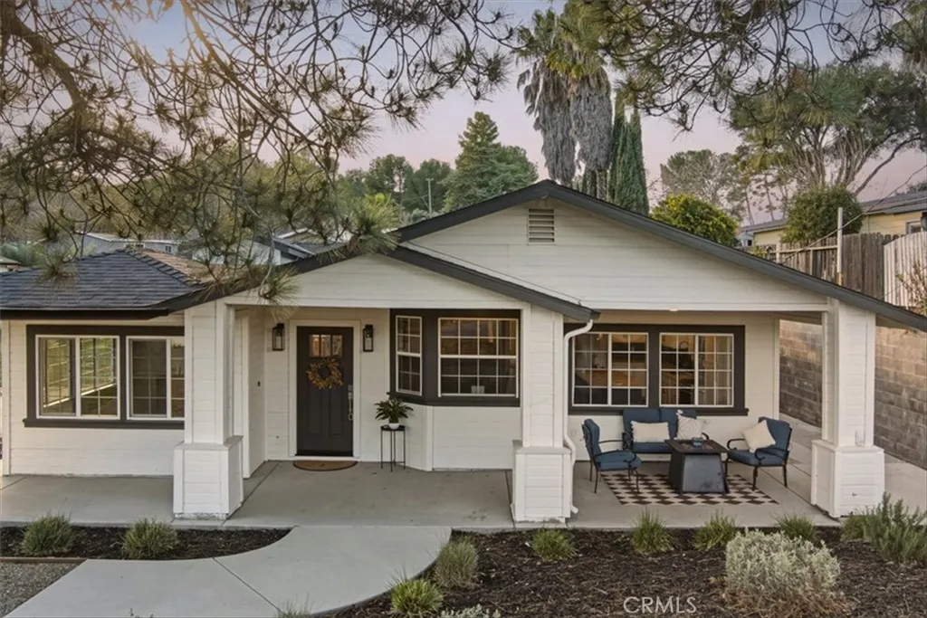 143 Vine, Paso Robles, California 93446 home-pic-2