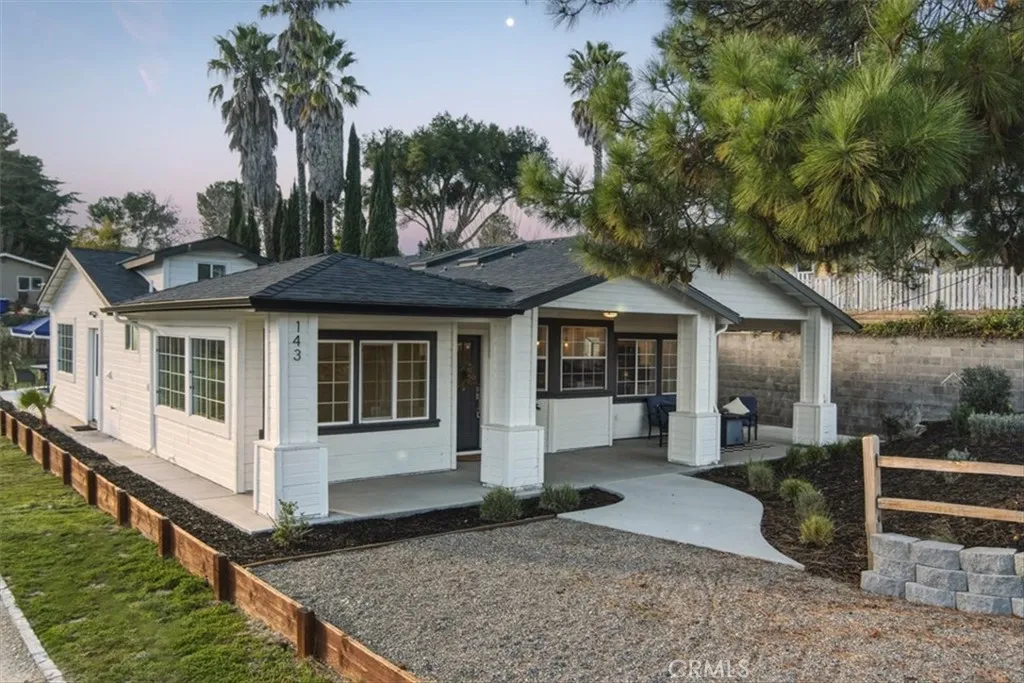 143 Vine, Paso Robles, California 93446 home-pic-1