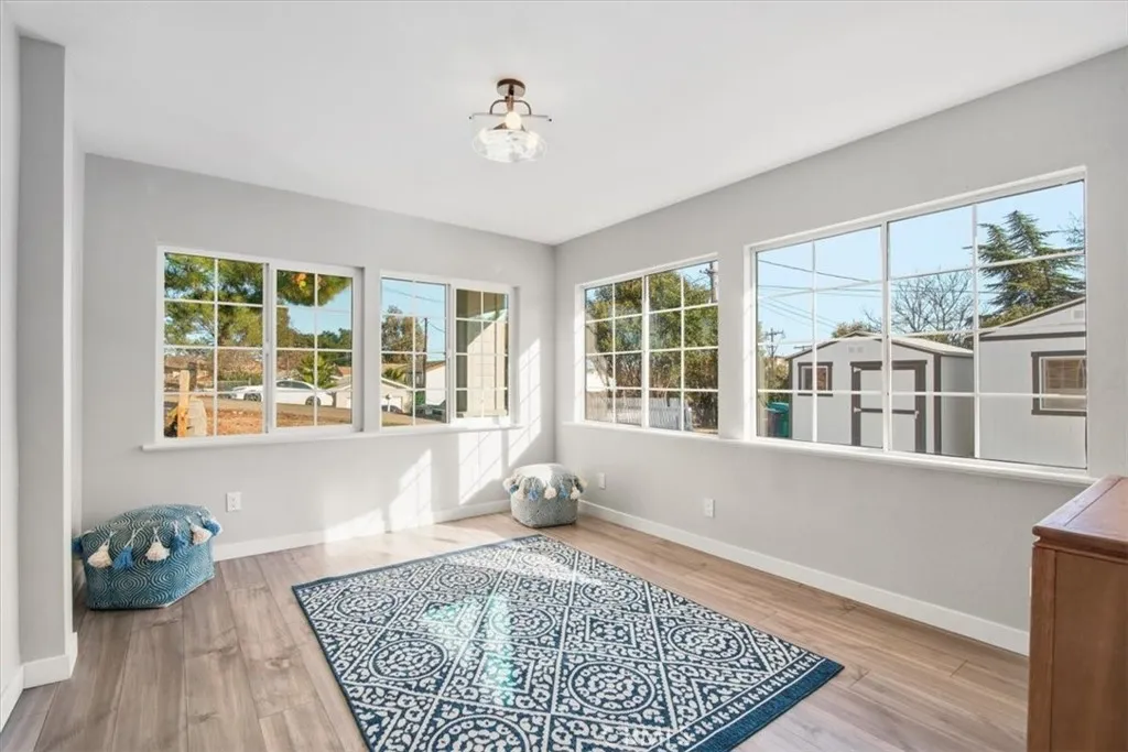 143 Vine, Paso Robles, California 93446 home-pic-38
