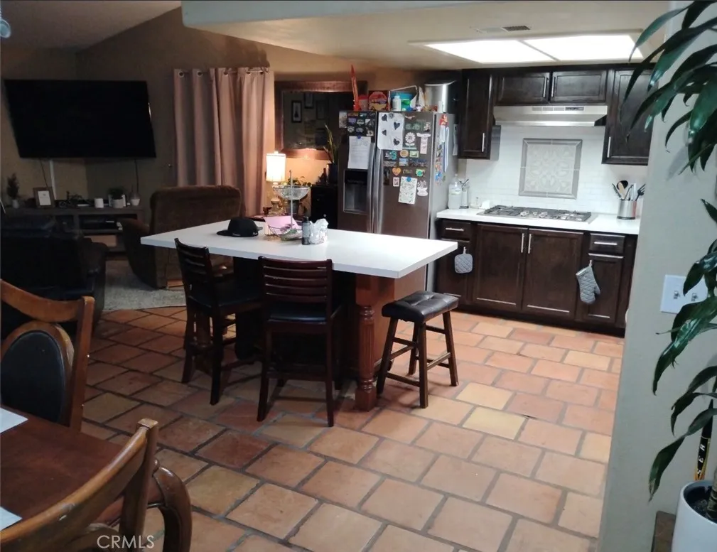 591 W 3rd, Perris, California 92570 home-pic-2