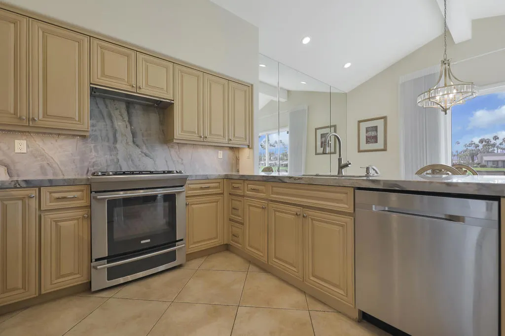 76547 Begonia Lane, Palm Desert, California 92211 home-pic-4