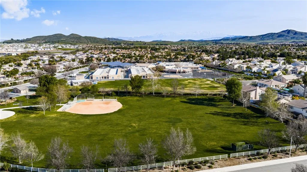 31856 Granville, Winchester, California 92596 home-pic-39