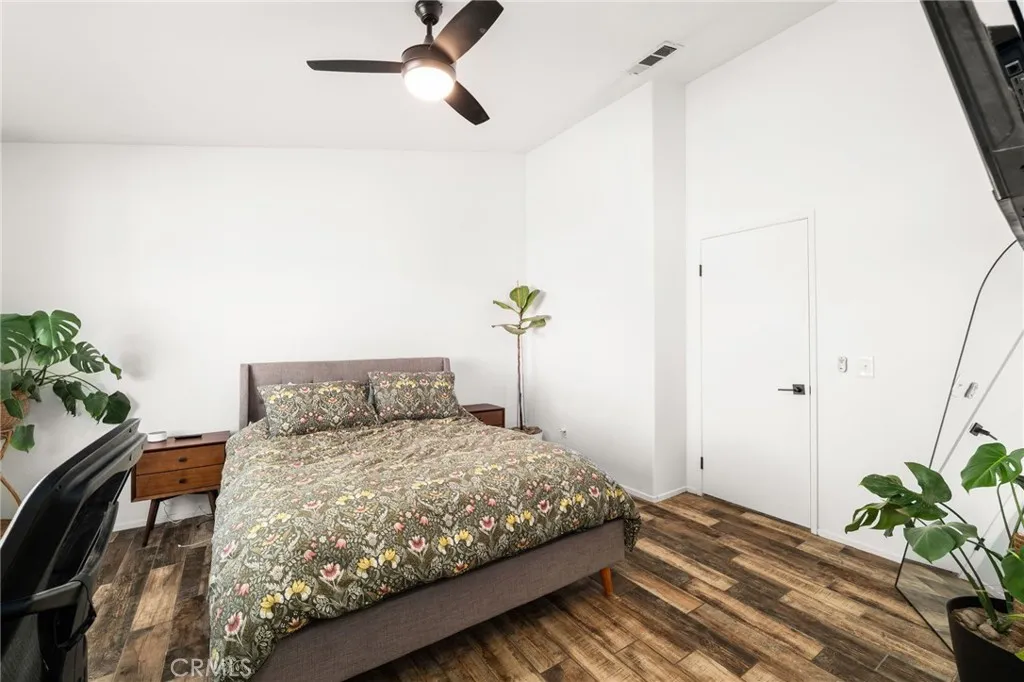 31856 Granville, Winchester, California 92596 home-pic-22