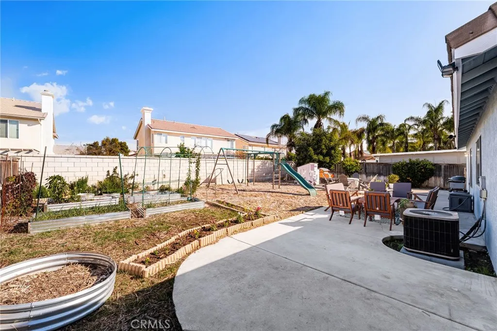 31856 Granville, Winchester, California 92596 home-pic-36