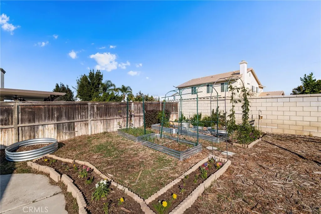 31856 Granville, Winchester, California 92596 home-pic-35