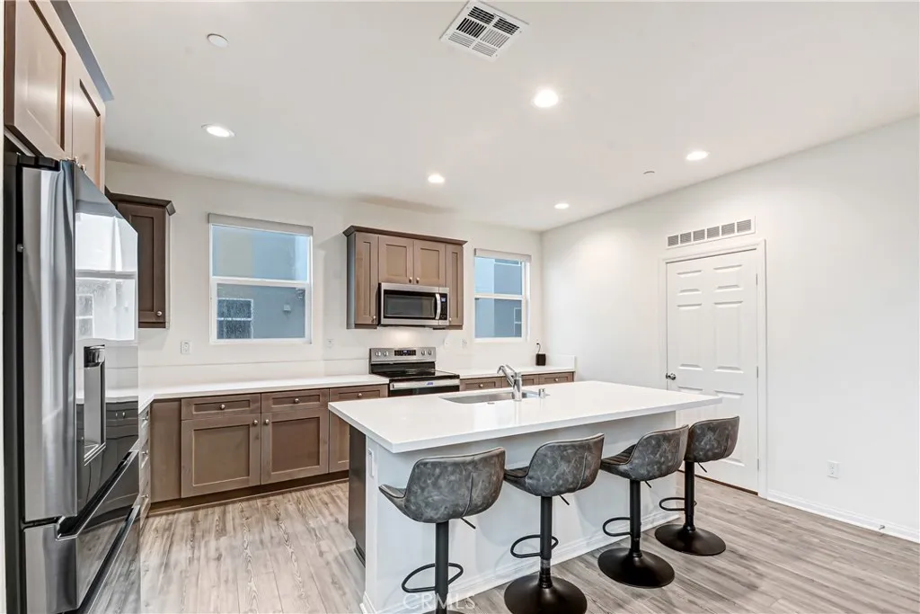 319 N Standard, Santa Ana, California 92701 home-pic-11