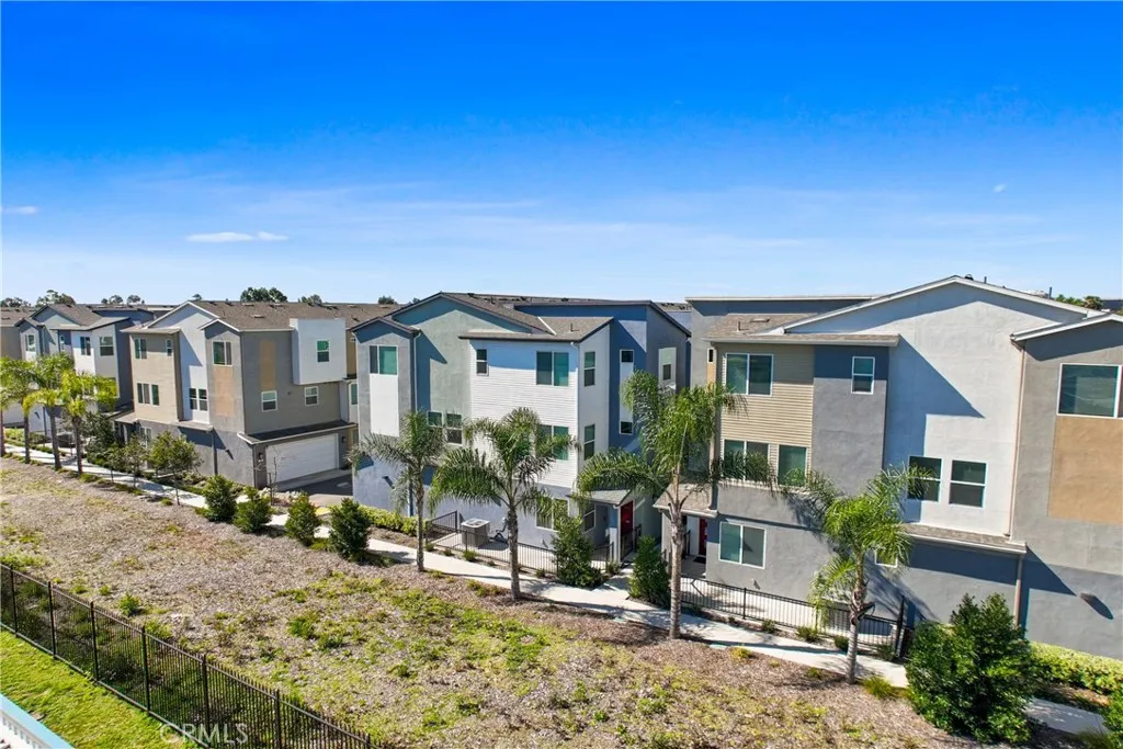 319 N Standard, Santa Ana, California 92701 home-pic-24
