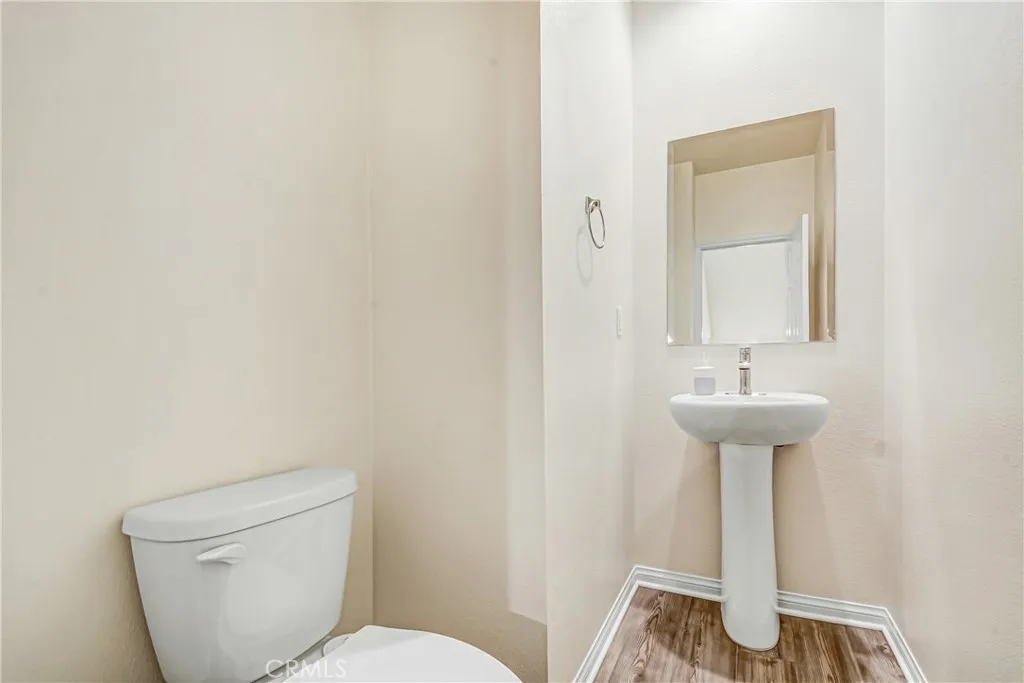 319 N Standard, Santa Ana, California 92701 home-pic-19