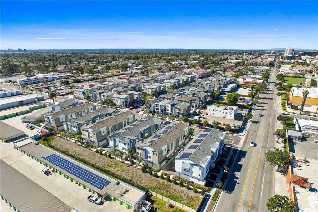 319 N Standard, Santa Ana, California 92701 home-pic-28