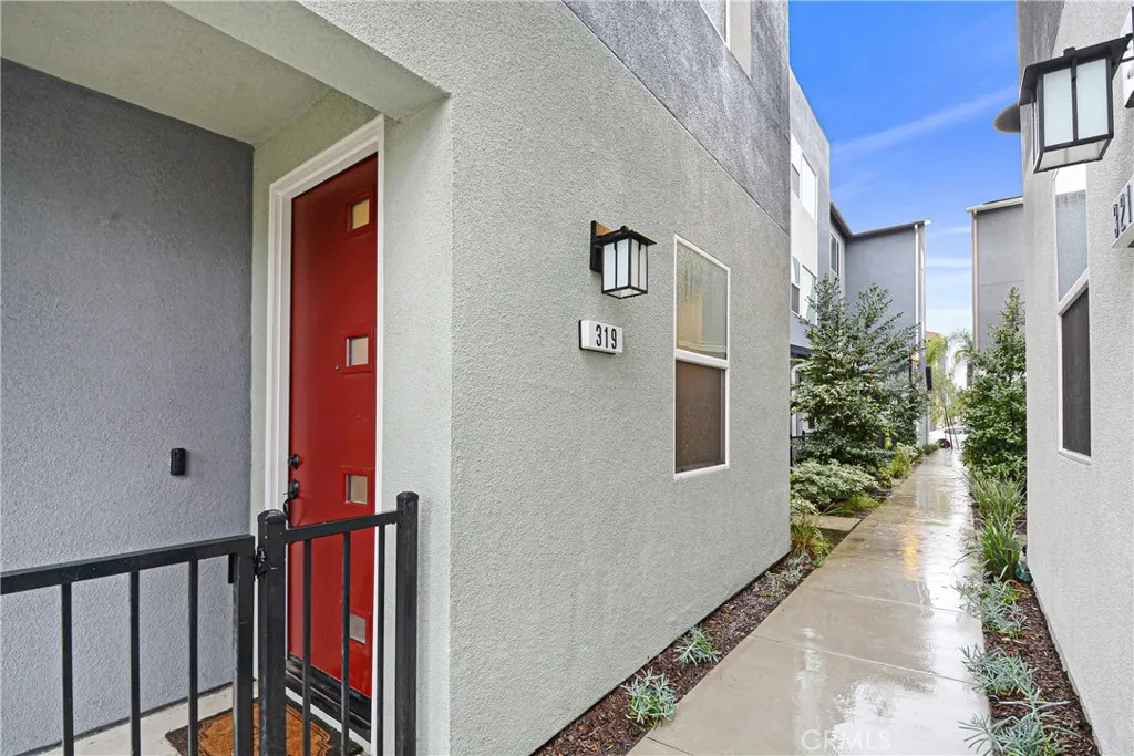 319 N Standard, Santa Ana, California 92701 home-pic-3