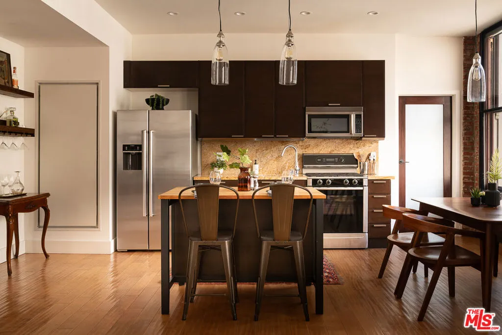 460 S Spring Street 1015, Los Angeles, California 90013 home-pic-17