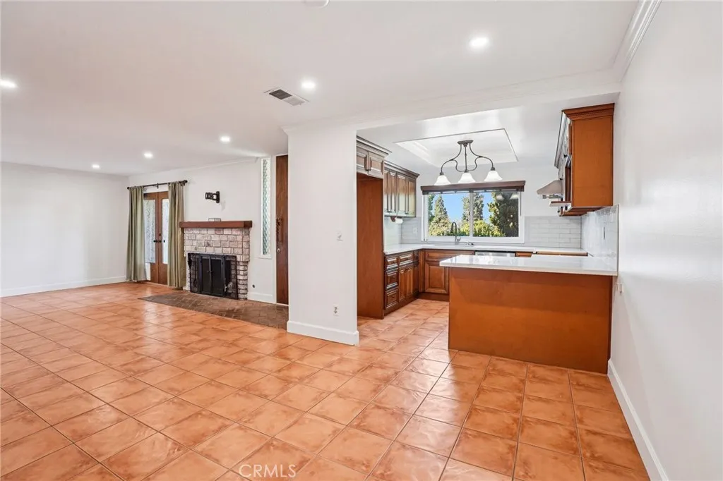 5235 Andalucia Court, Whittier, California 90601 home-pic-4