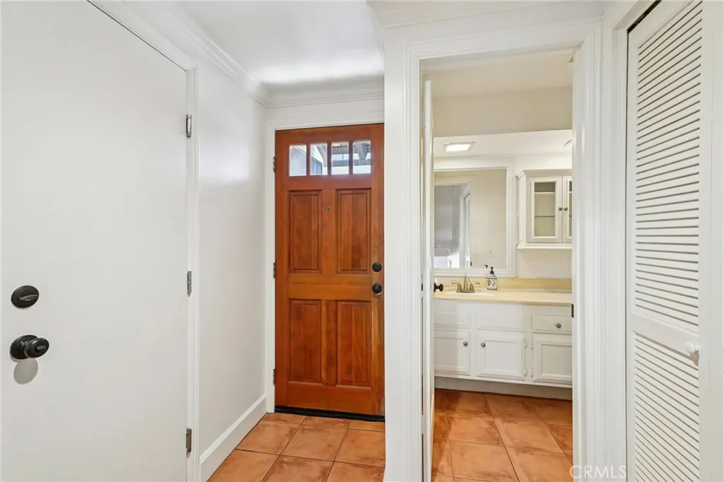5235 Andalucia Court, Whittier, California 90601 home-pic-9